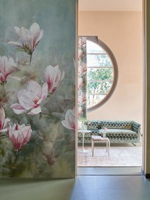 https://us.prshots.com/contents/archives/1979/1012/images/thumb350x287_auto/Pink-paint__thumb.jpg